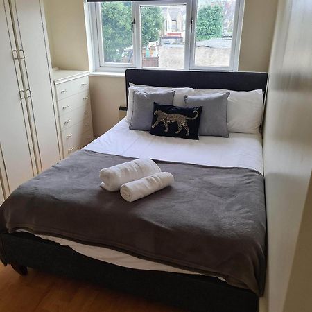 Sav Apartments Watford Watford  Szoba fotó